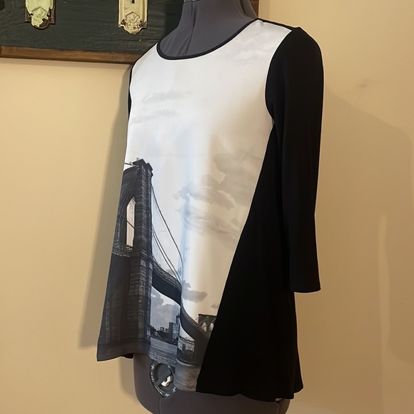 Elie Tahari for Design Nation New York 3/4 Sleeve Graphic Top Size Small - Picture 3 of 15
